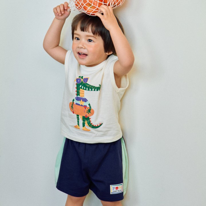 Crocodile Print Sleeveless Tee